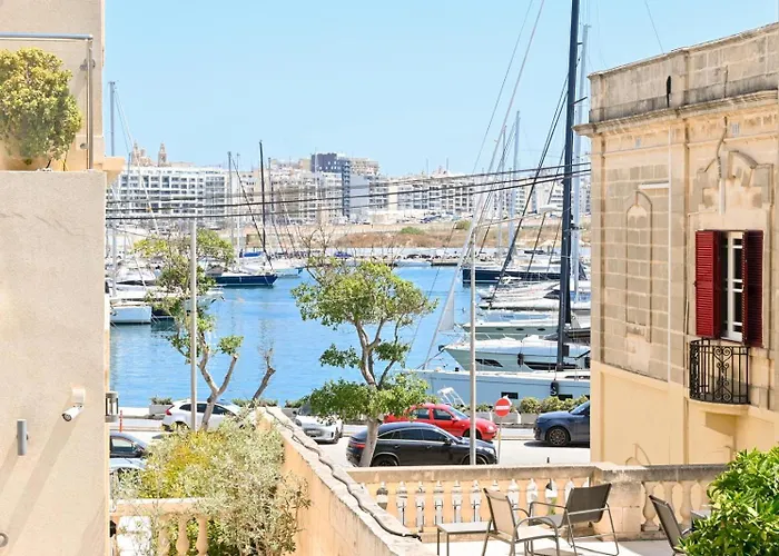 Vue & Jacuzzi - Calme Entre Valette Et Sliema * Ta Xbiex