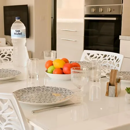 Appartement Vue Mer&jacuzzi - Calme Entre Valette Et Sliema *