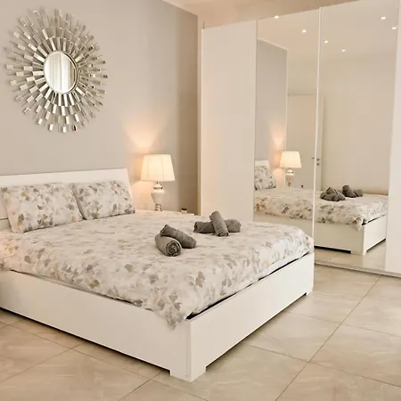 Vue & Jacuzzi - Calme Entre Valette Et Sliema Lejlighed Ta Xbiex