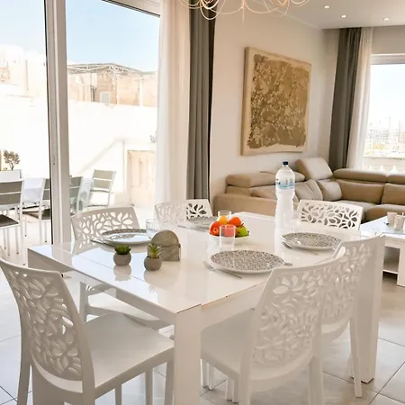 Appartement Vue Mer&jacuzzi - Calme Entre Valette Et Sliema *