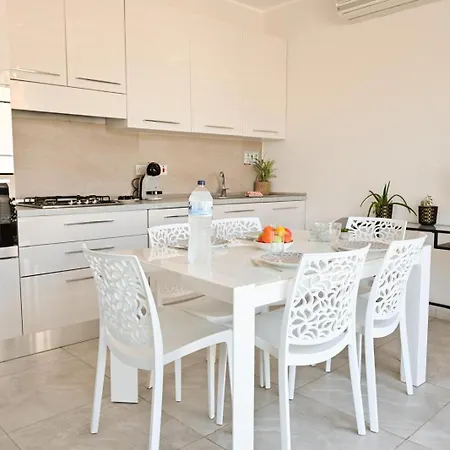 Vue & Jacuzzi - Calme Entre Valette Et Sliema *