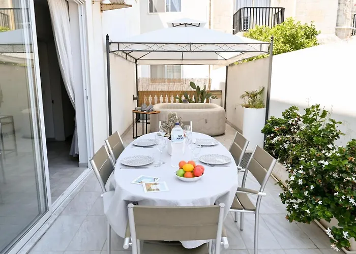 Vue & Jacuzzi - Calme Entre Valette Et Sliema Apartment Ta Xbiex