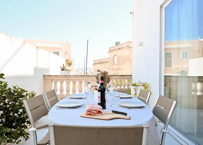 Vue & Jacuzzi - Calme Entre Valette Et Sliema